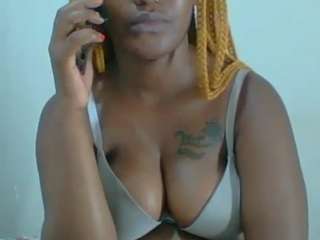 brown-curvy254