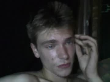 sk1nnyl3gend