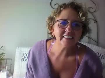 momnxtdoor