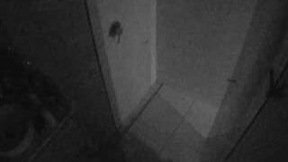 voyeurcam-casa-salsa-bathroom-7