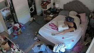 voyeurcam-hornyhostel-02