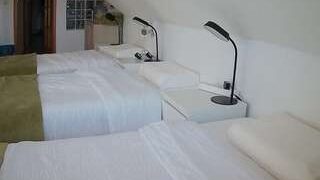 voyeurcam-julmodels-bed-3