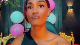 kendall-hornyy