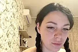 Lola_Hale