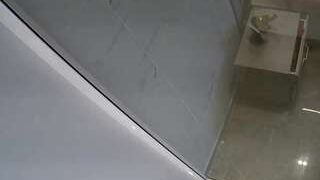 voyeurcam-casa-salsa-bathroom-12