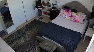 voyeurcam-hornyhostel-02
