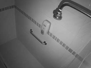 voyeurcam-jb-shower-10