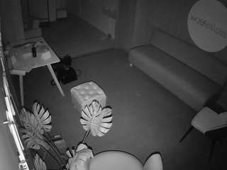 voyeurcam-jb-xfollow-2