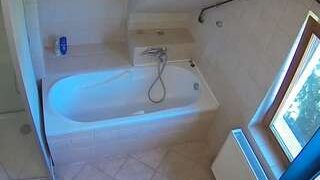 voyeurcam-julmodels-bath-2nd-1