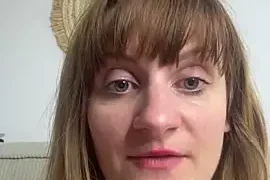 victoirenextdoor