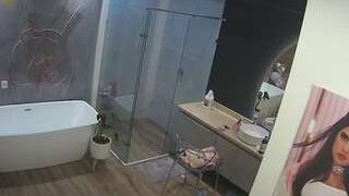 voyeurcam-casa-salsa-bathroom-4
