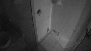 voyeurcam-casa-salsa-bathroom-7