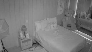 voyeurcam-casa-salsa-bedroom-5