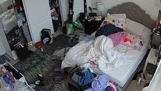 voyeurcam-hornyhostel-02