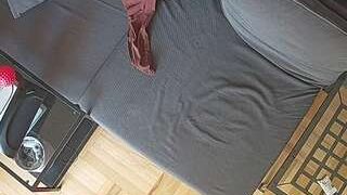 voyeurcam-julmodels-living-7