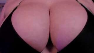 anyi-sweet-tits