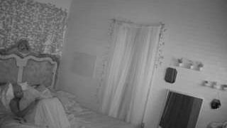 voyeurcam-hornyhostel-03