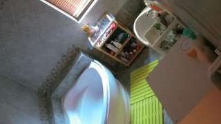 voyeurcam-julmodels-bath-1st-2