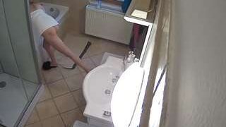 voyeurcam-julmodels-bath-2nd-2