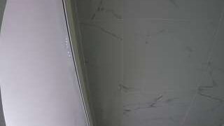 voyeurcam-casa-salsa-bathroom-8