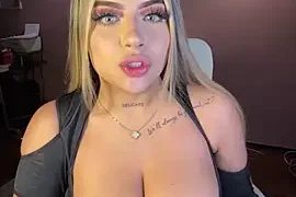 MiaWhitePink_