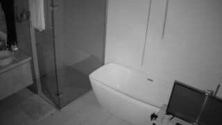 voyeurcam-casa-salsa-bathroom-2