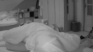 voyeurcam-julmodels-bed-1