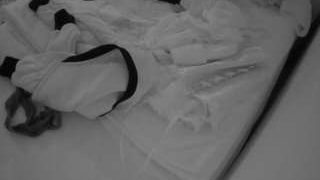 voyeurcam-julmodels-whitebed-1