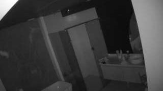 voyeurcam-casa-salsa-bathroom-4