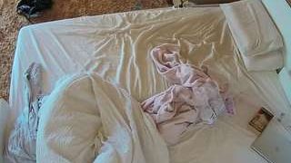 voyeurcam-julmodels-whitebed-3