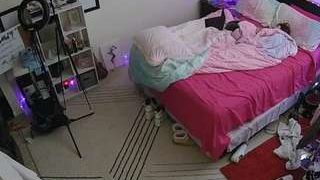 voyeurcam-hornyhostel-01