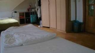 voyeurcam-julmodels-bed-1