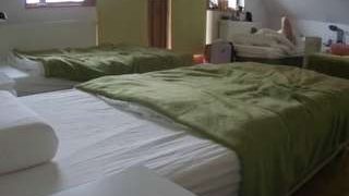 voyeurcam-julmodels-bed-2