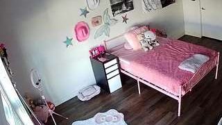 voyeurcam-lolavalentine23
