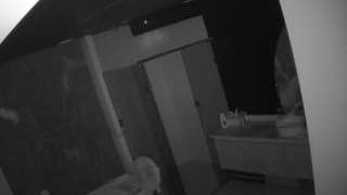 voyeurcam-casa-salsa-bathroom-4