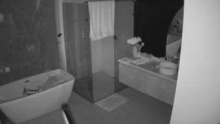 voyeurcam-casa-salsa-bathroom-4