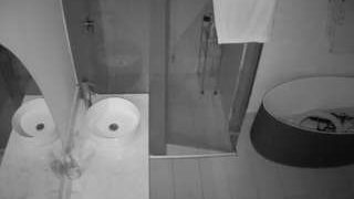 voyeurcam-casa-salsa-bathroom-6