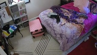 voyeurcam-hornyhostel-01