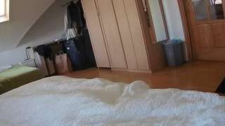 voyeurcam-julmodels-bed-1