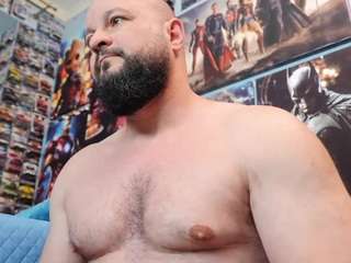 hugearms