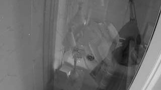 voyeurcam-casa-salsa-bathroom-12