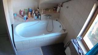 voyeurcam-julmodels-bath-2nd-1