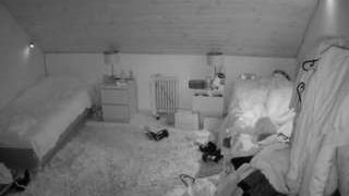 voyeurcam-julmodels-whitebed-3