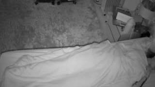 voyeurcam-julmodels-whitebed-5