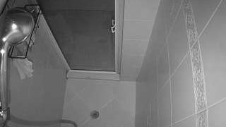 voyeurcam-baileybase-shower