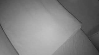 voyeurcam-julmodels-greybed-2