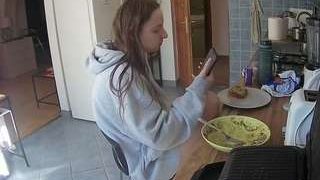 voyeurcam-julmodels-kitchen