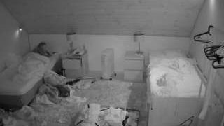 voyeurcam-julmodels-whitebed-3