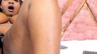mia-alvares