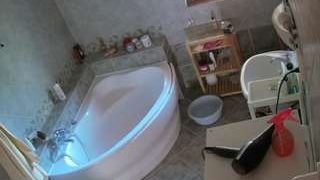 voyeurcam-julmodels-bath-1st-2